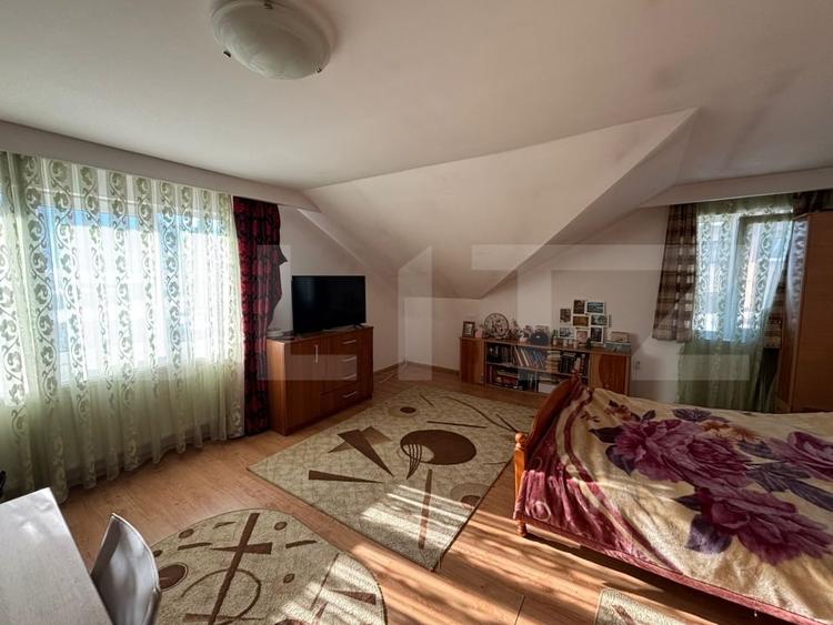 Duplex cu 4 camere cu Canalizare în Florești