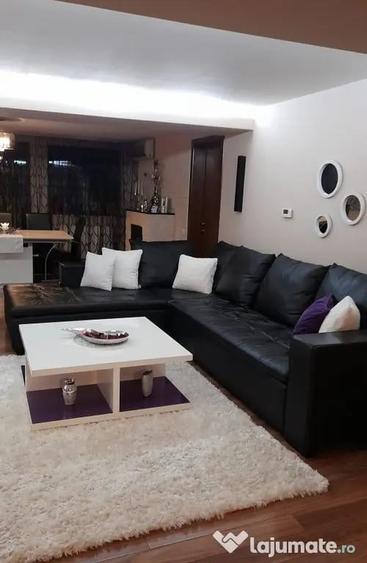 Apartament cu 5 camere decomandat, mobilat în Central