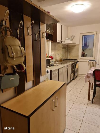 Inchiriez apartament 2 camere Pia?a Sudului - 6