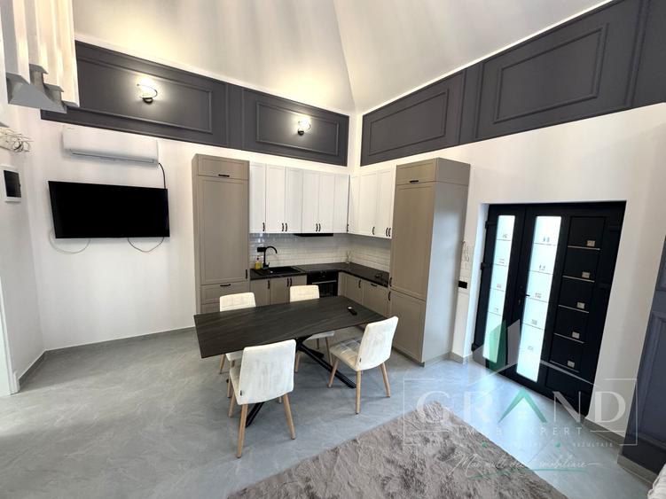 Duplex cu 3 camere cu Canalizare în Între Lacuri