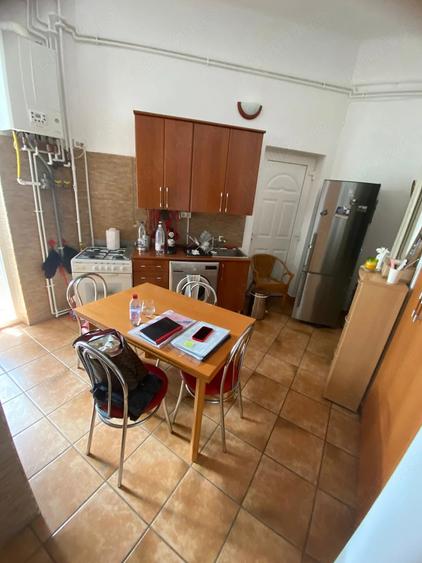 Apartament cu 2 camere decomandat în Floreasca