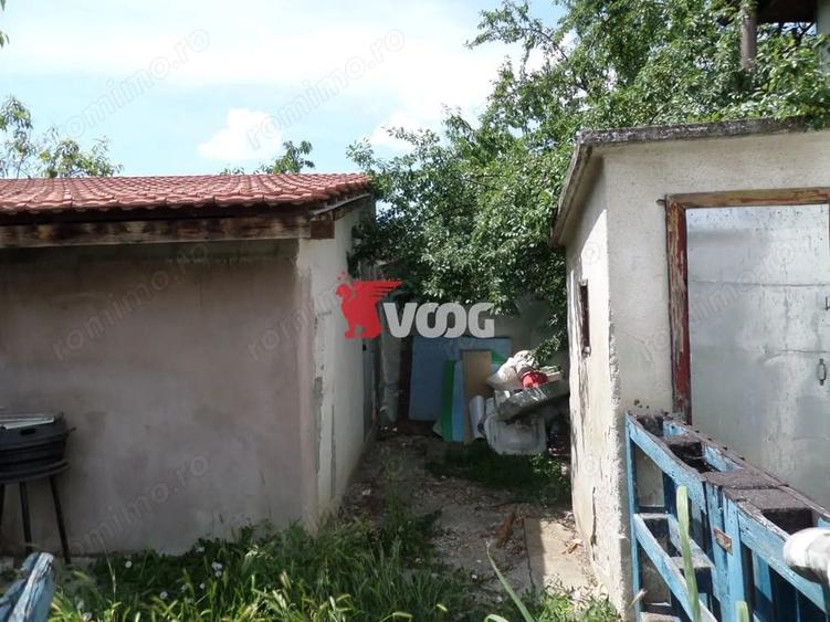 Casă cu 2 camere în Lipovei