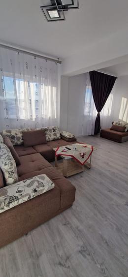 Apartament cu 2 camere decomandat în Craiovei