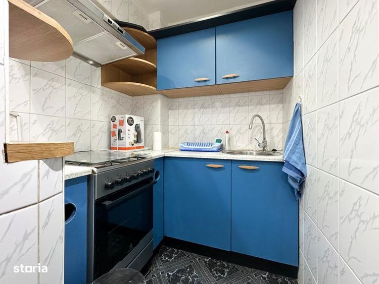 Apartament cu 3 camere, mobilat în Văcăresti
