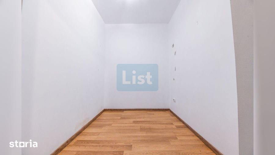 Casă cu 3 camere cu Teren 994 Mp în Central
