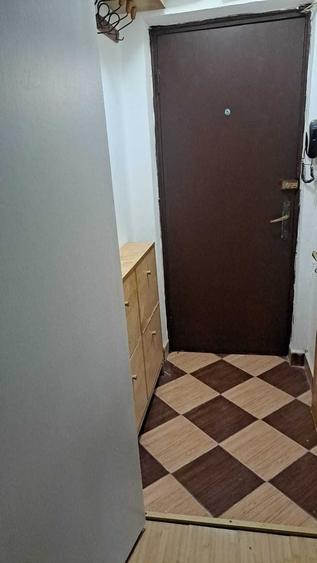 Garsonieră semidecomandată în Calea Călărașilor
