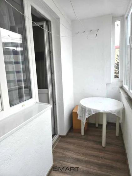 Apartament cu 2 camere semidecomandat în Calea Dumbrăvii
