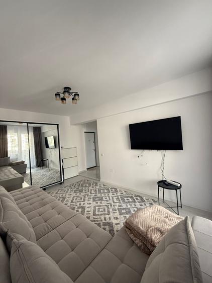 Apartament cu 2 camere decomandat în Militari