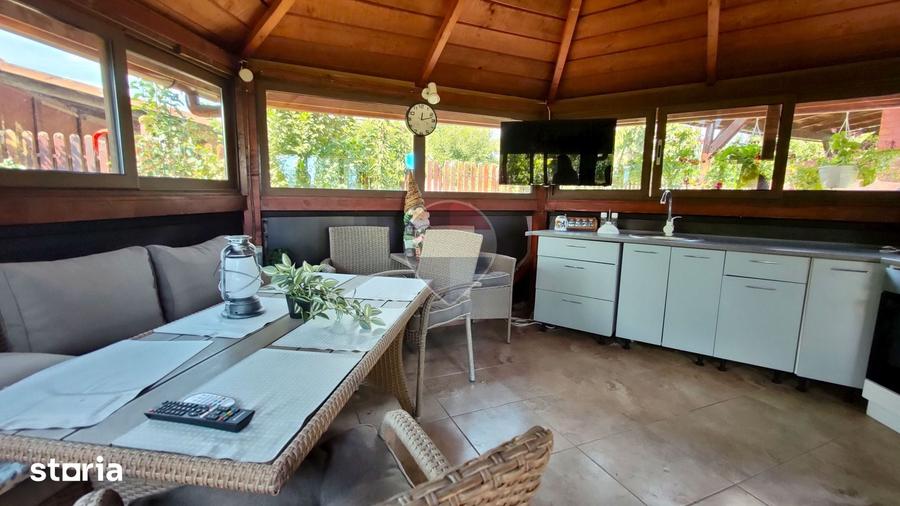 Casă cu 7 camere cu Teren 4431 Mp în Feleacu