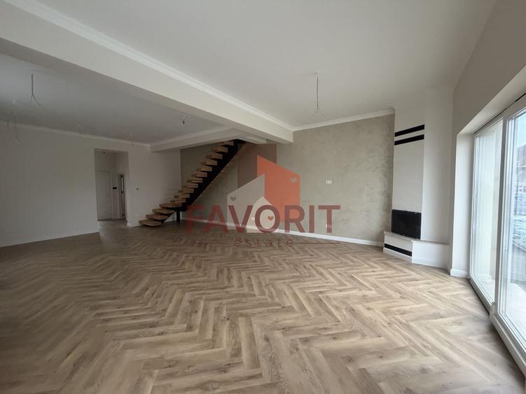 Duplex cu 4 camere cu Canalizare în Dumbrăvița