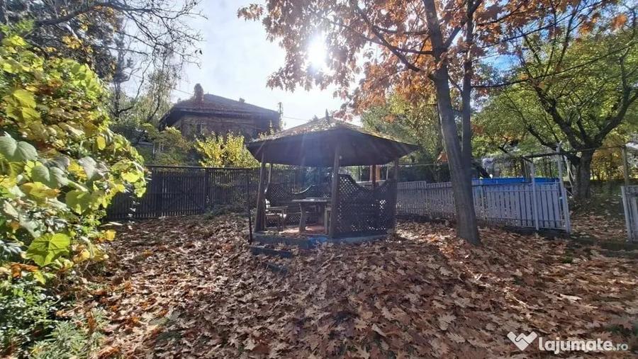 Casă cu 4 camere cu Teren 271 Mp în Central