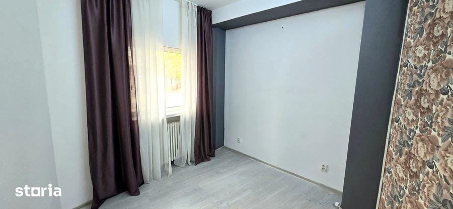 Apartament cu 4 camere în Moșilor