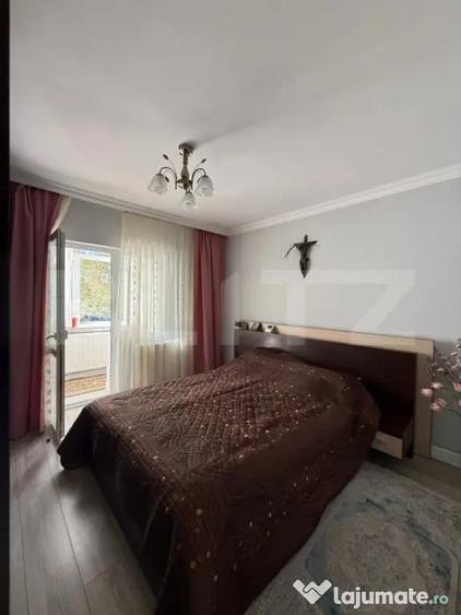 Apartament cu 3 camere decomandat în Obcini