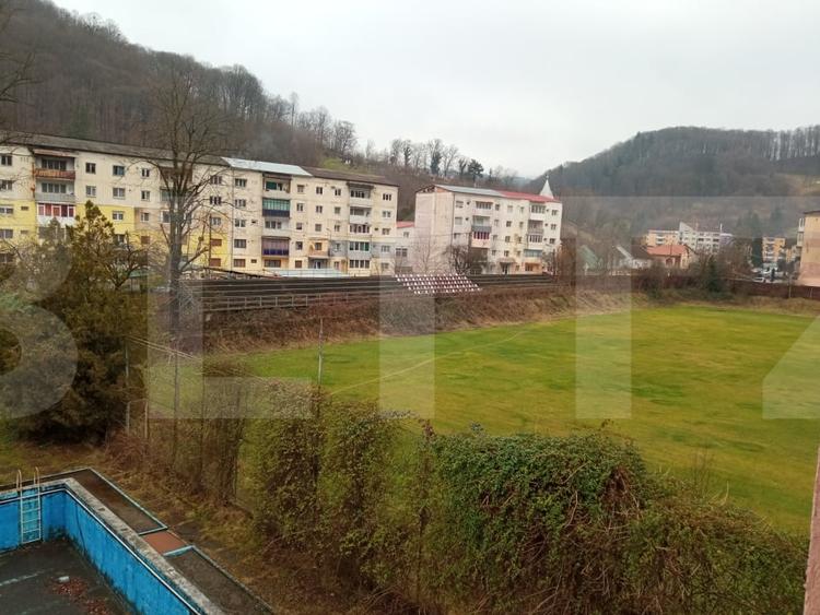 Spațiu industrial, de 3,000 mp, în Nădrag