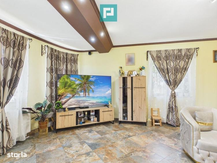 Casă cu 4 camere în Șiria