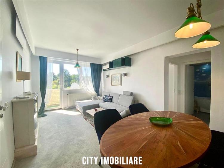 Apartament cu 3 camere decomandat, mobilat în Central