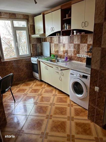 Apartament cu 3 camere decomandat, mobilat în Central