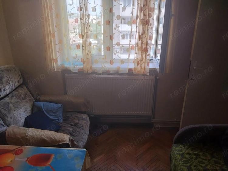 Apartament cu 2 camere nedecomandat în Central