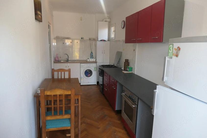 Apartament cu 2 camere decomandat în P-ța Spitalului