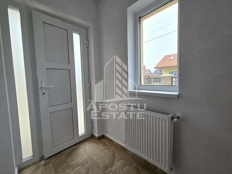 Duplex cu 4 camere cu Canalizare în Bucovăț (Remetea Mare)