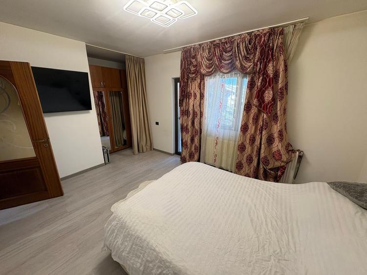 Duplex cu 5 camere cu Teren 300 Mp în Jilava