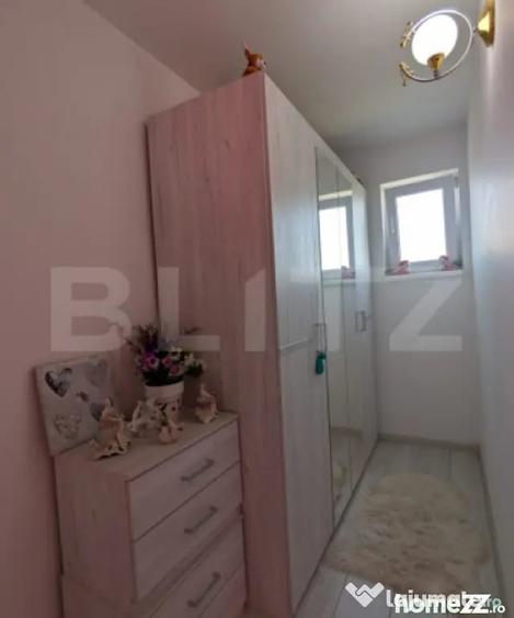 Casă cu 5 camere cu Teren 3837 Mp în Central