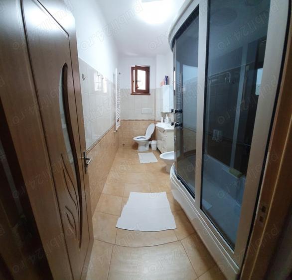 Apartament cu 2 camere decomandat în Hunedoara