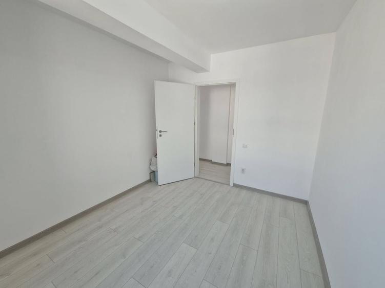 Apartament cu 3 camere semidecomandat în Someșeni
