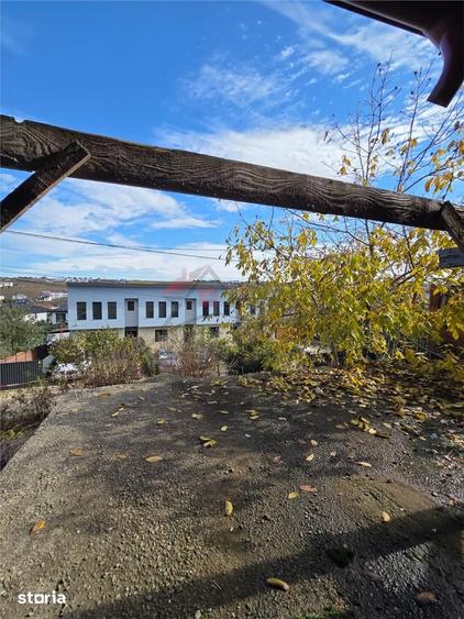Casă cu 5 camere cu Teren 508 Mp în Bârnova