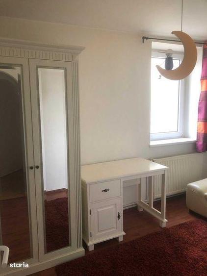 Apartament cu 3 camere, mobilat în Central