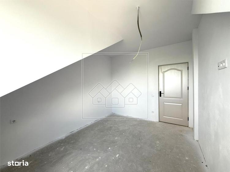Apartament de vanzare 4 camere etaj 33 - 76 mp + 8 balcon- zona Turnis - 1