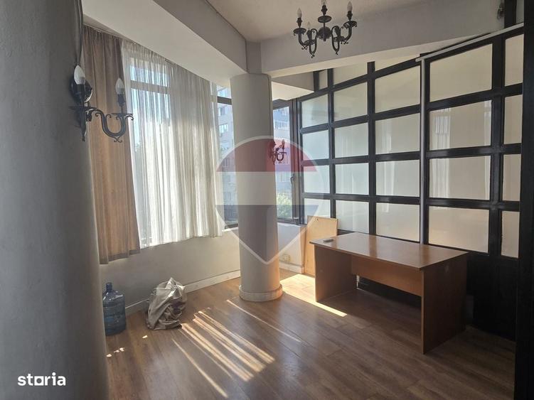 Spațiu comercial, de 230 mp, în Gara de Nord
