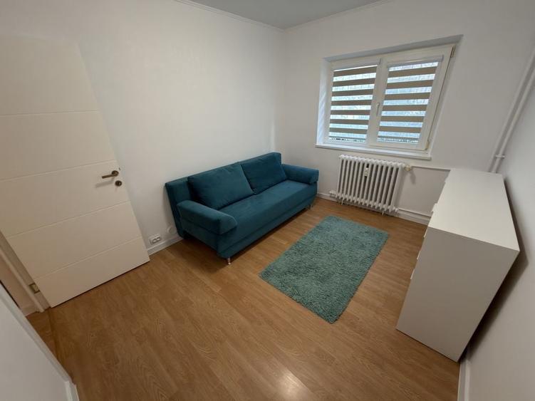 Apartament cu 3 camere decomandat în Lujerului