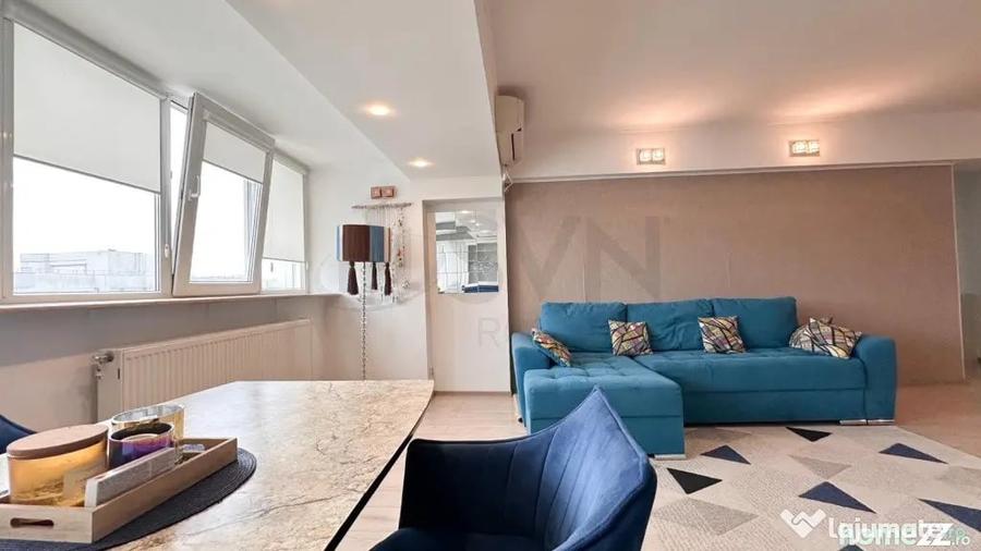 Apartament cu 3 camere semidecomandat în Victoriei