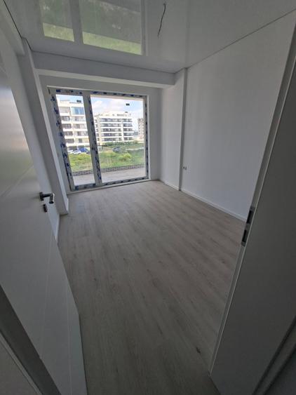 Apartament cu 2 camere semidecomandat în Est