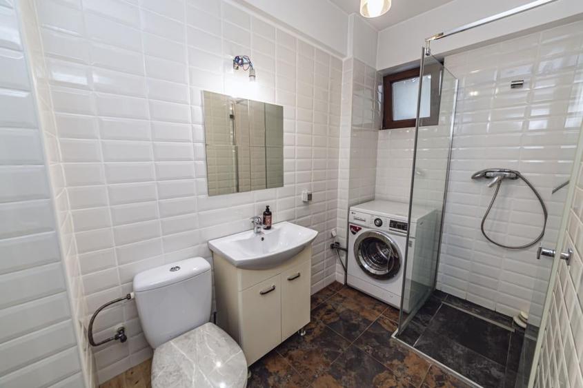 Apartament cu 2 camere decomandat, mobilat în Bucureștii Noi