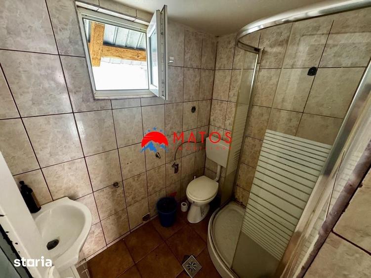 Casă cu 4 camere cu Teren 1387 Mp în Cornu