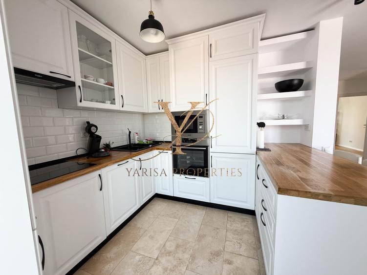 Apartament cu 3 camere semidecomandat în Sisești