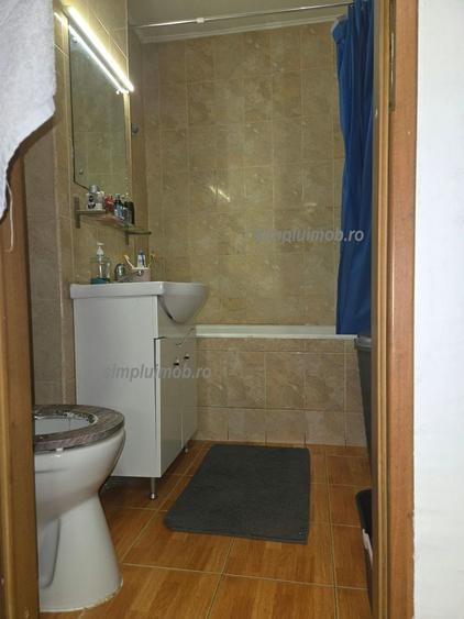 Apartament cu 3 camere decomandat în Brâncoveanu