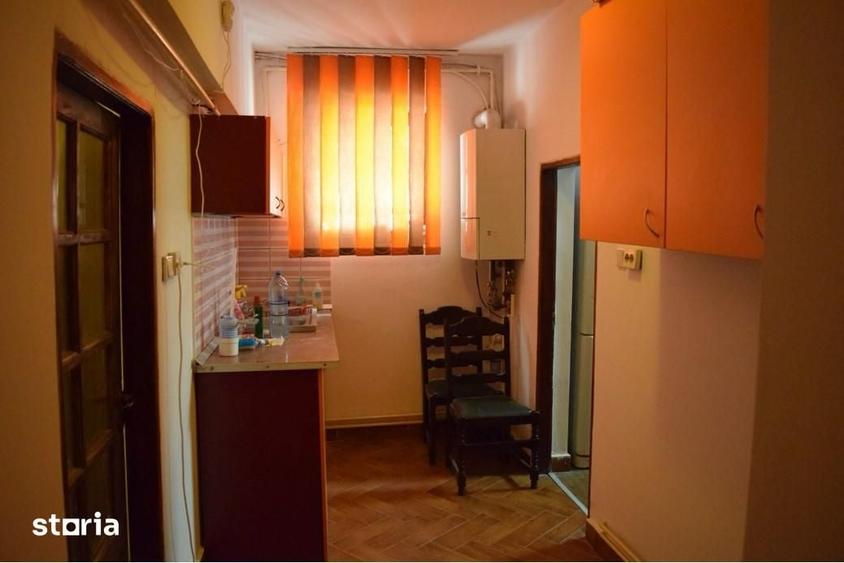 Apartament cu 3 camere în Tineretului