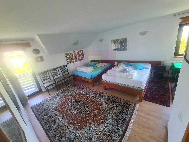 Casă cu 5 camere cu Teren 2177 Mp în Ghioșești