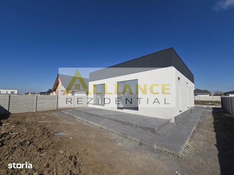 Casa individuala- 4 camere- 371mp teren- placa de beton - 1