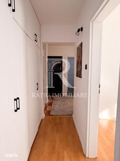 Apartament cu 3 camere în Decebal