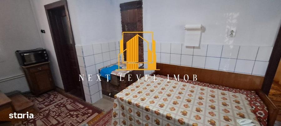 Casă cu 3 camere cu Teren 1500 Mp în Văcarea