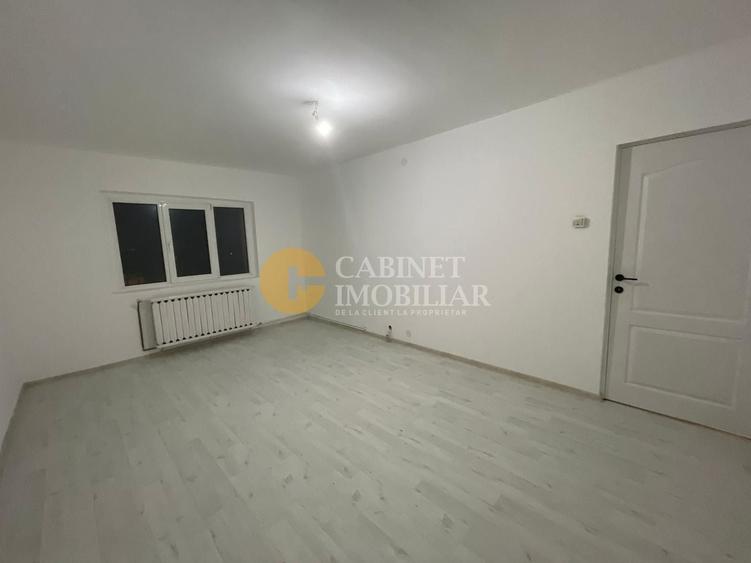 Apartament cu 3 camere decomandat în Tomești