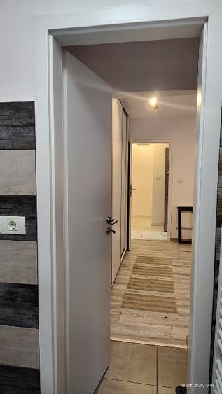 Apartament cu 2 camere semidecomandat în Florilor