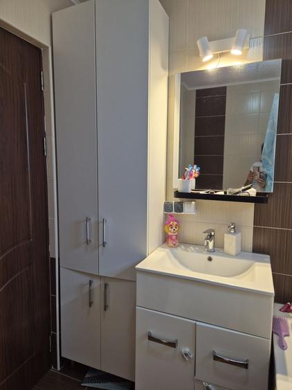 Apartament cu 2 camere semidecomandat în Șelimbăr