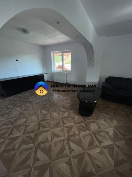 Casă cu 6 camere cu Teren 878 Mp în Tarcău