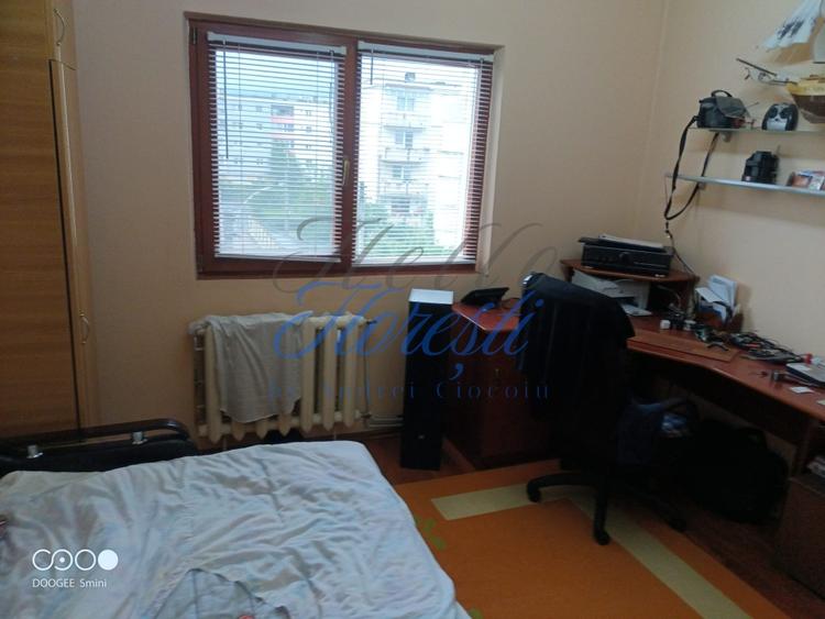 Apartament cu 4 camere decomandat în Mărăști
