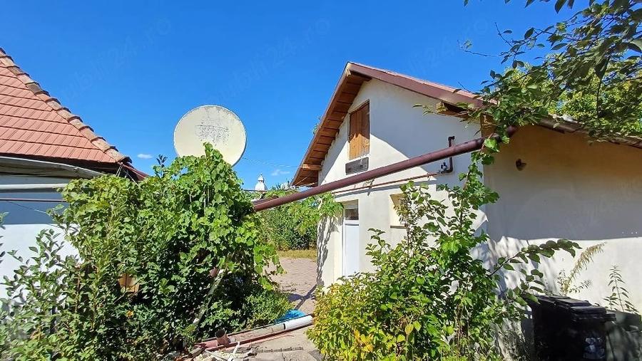 Casă cu 2 camere cu Teren 1500 Mp în Sânpetru de Câmpie